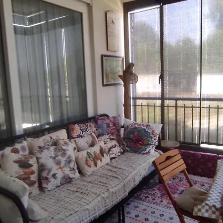 Apartment Side Side *